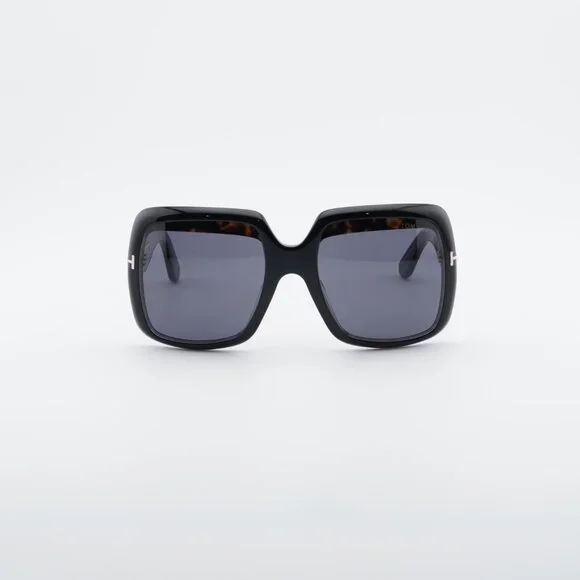 Tom Ford AURORA Women Sunglasses Black Smoke Square FT1194 01A NEW AUTHENTIC Tom Ford Aurora Sunglasses FT1194 01A Shiny Black - eye-oo.com main image 4